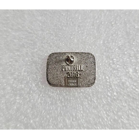 (You Tube) Fast Forward Button Hat Pin YouTube Pinback Pin Pintrill 2016 - Picture 4 of 4